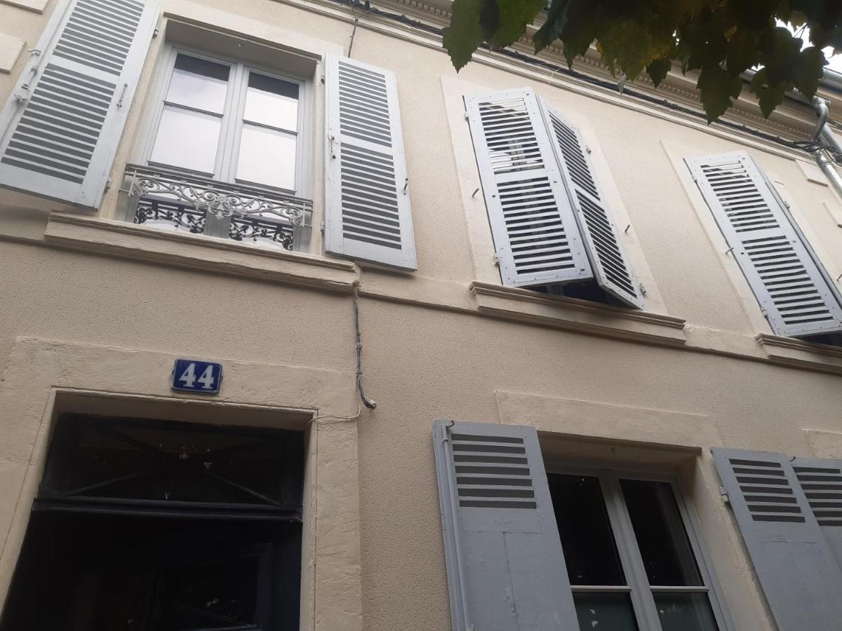 Appartement En Centre Ville Nevers Exterior photo